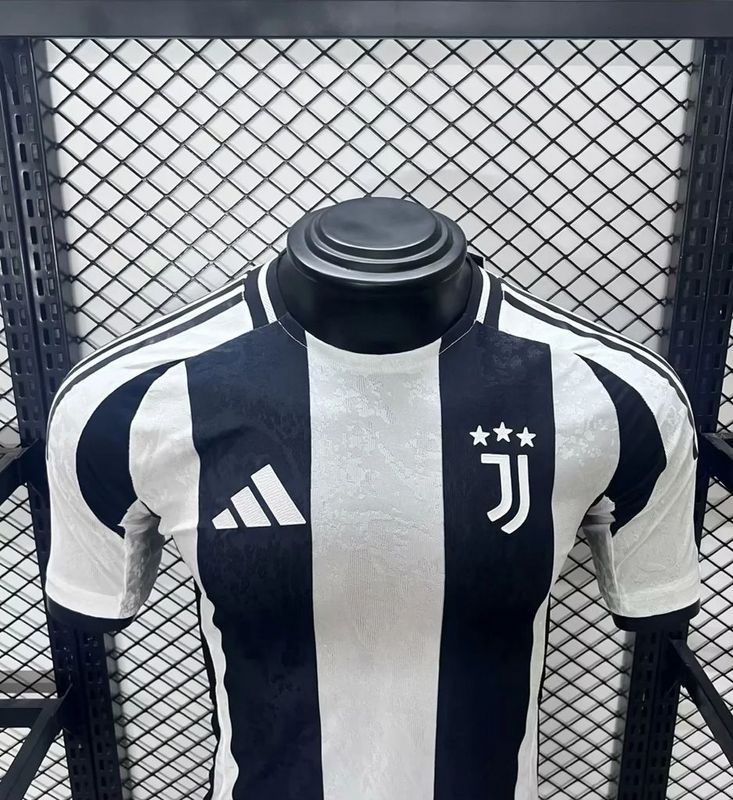 Player 2024-25 Juventus Home VLAHOVIC Football jersey