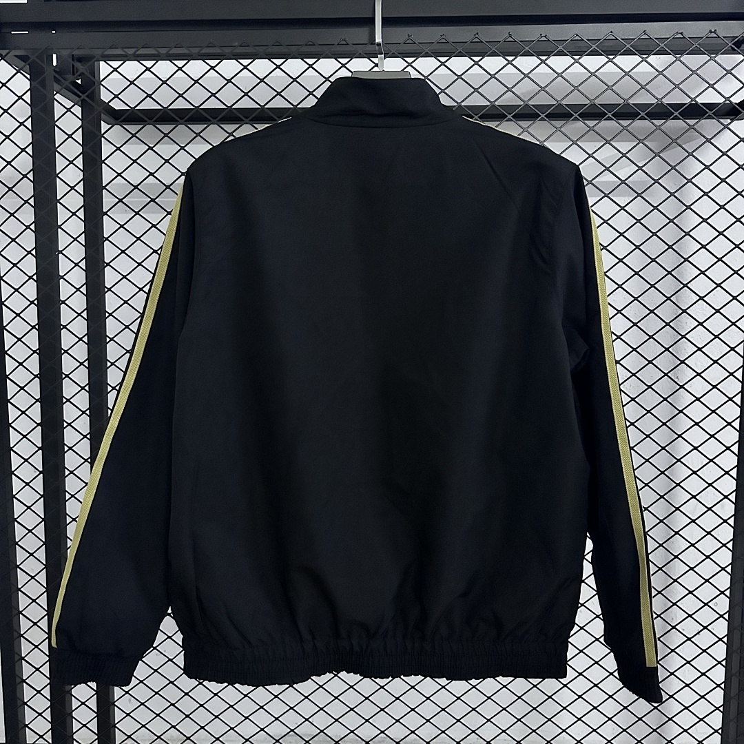 Windbreaker Arsenal