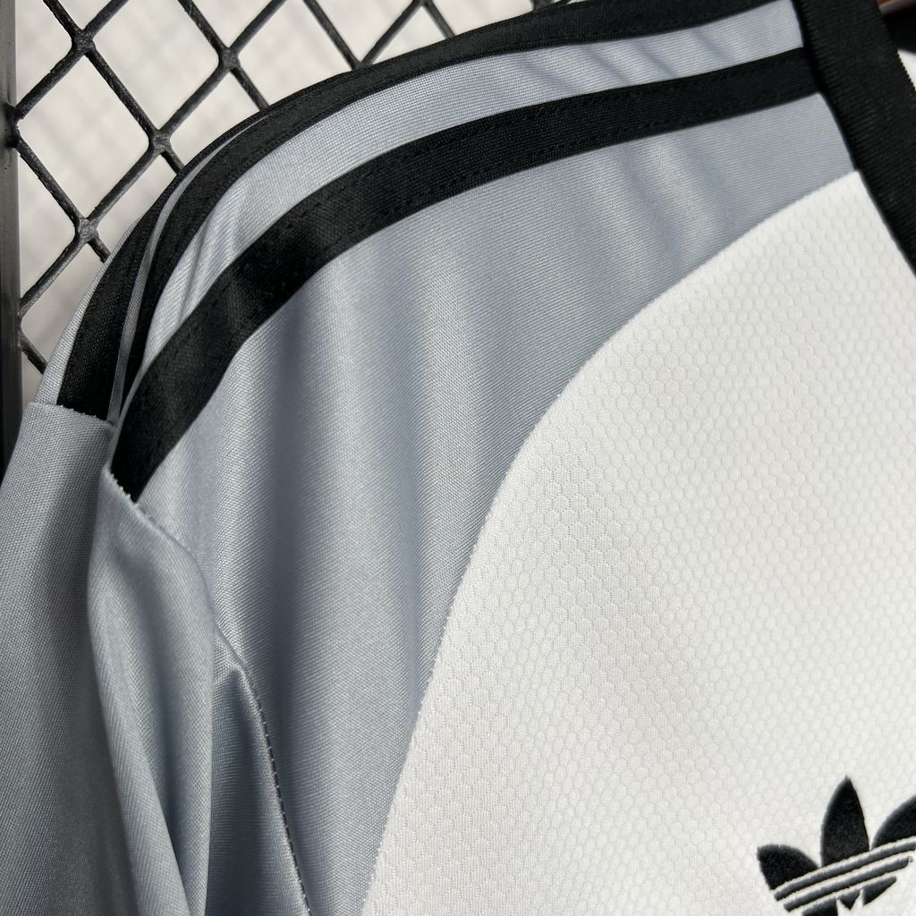 2024-25 Juventus Pre-match training Football jersey