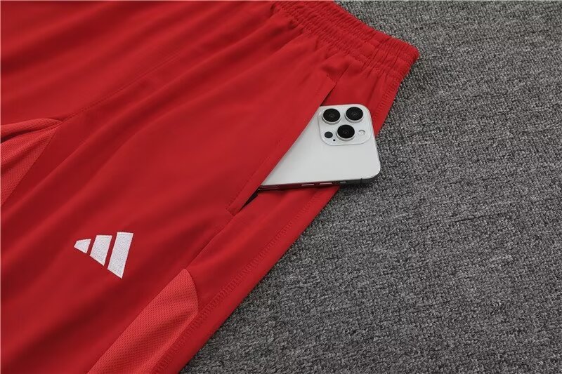 2023/2024 Bayern half-pull training uniform red set