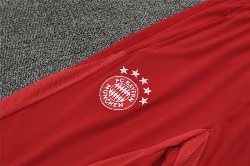 2023/2024 Bayern half-pull training uniform red set