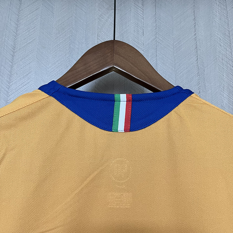 retro 2005-06 Juventus Third Away football jersey retro