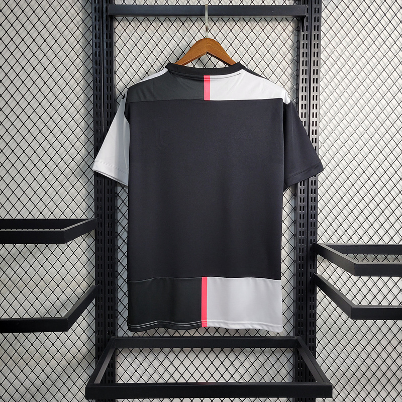 Retro 2019-20 Juventus Home Ronaldo Bonucci Danilo DYBALA Football jersey retro