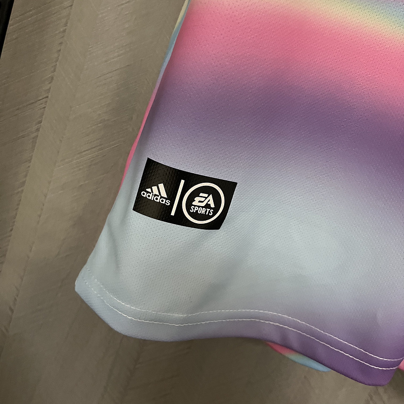 Retro 2019-20 Juventus Pink Ronaldo Bonucci Danilo DYBALA Football jersey retro