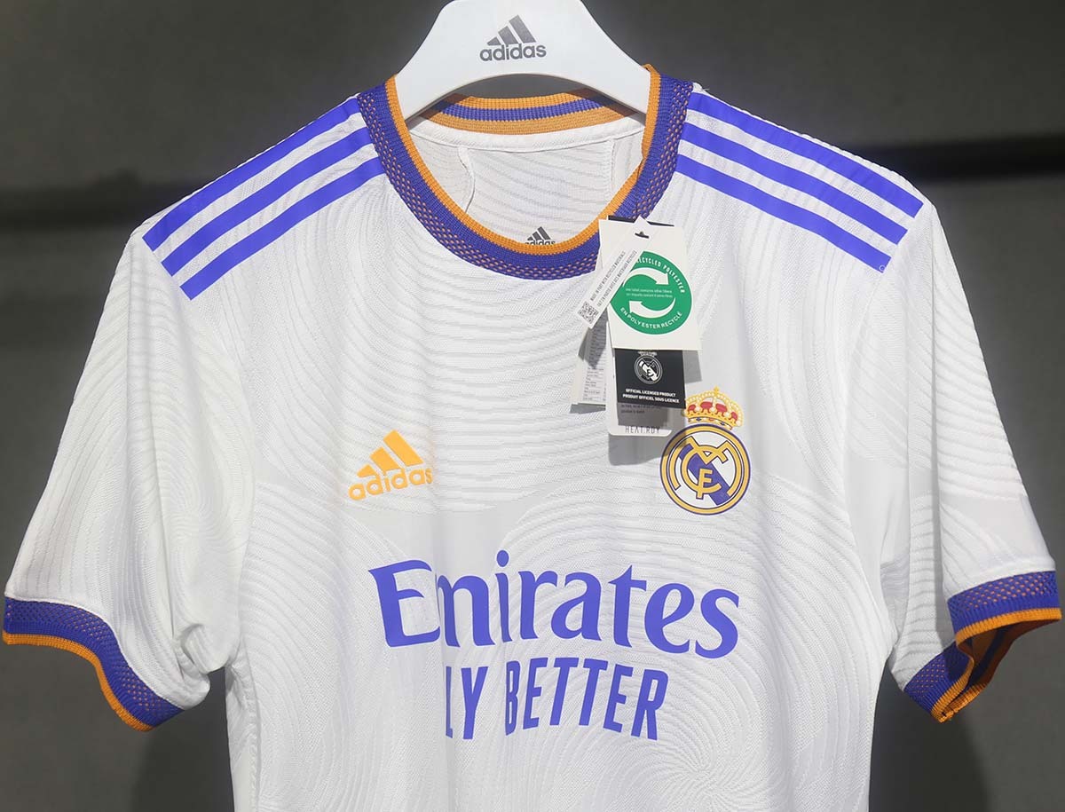 Retro Player Edition 2021-22 Real Madrid Home Retro Football jersey Benzema vini jr. Casemiro KROOS MODRIC