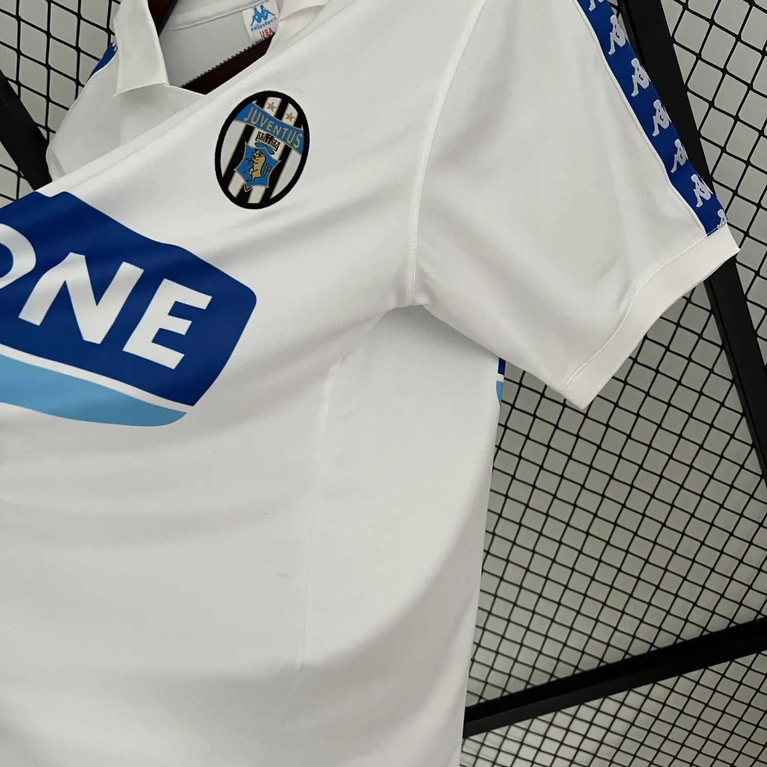 retro 1990-92 Juventus football jersey retro