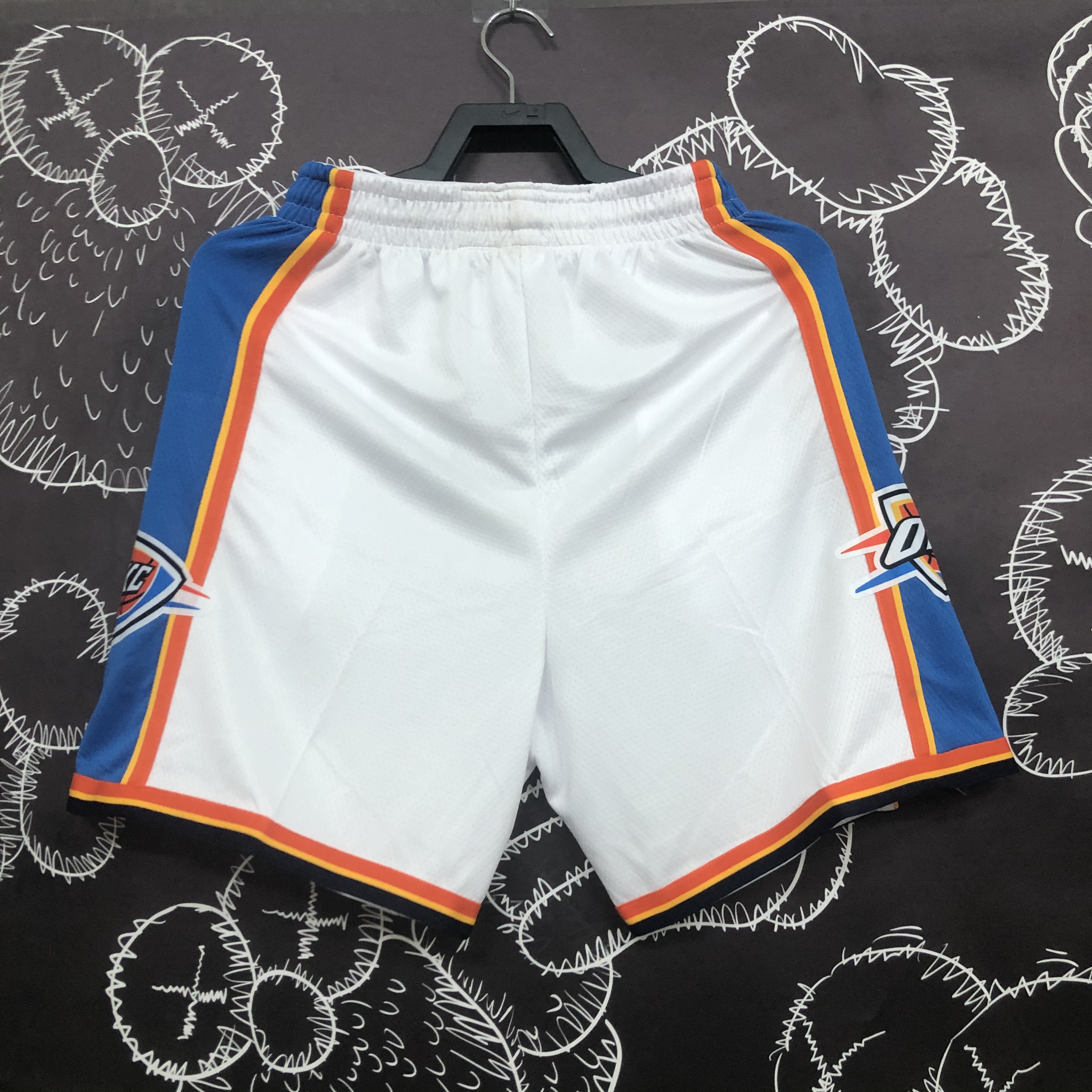 Oklahoma City Thunder white shorts