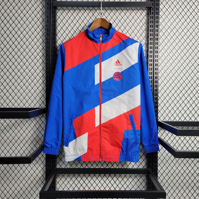 23-24 Reversible Windbreaker Bayern Munich