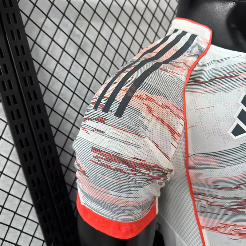 Player 2025-26 Bayern Munchen 2 Away Football jersey