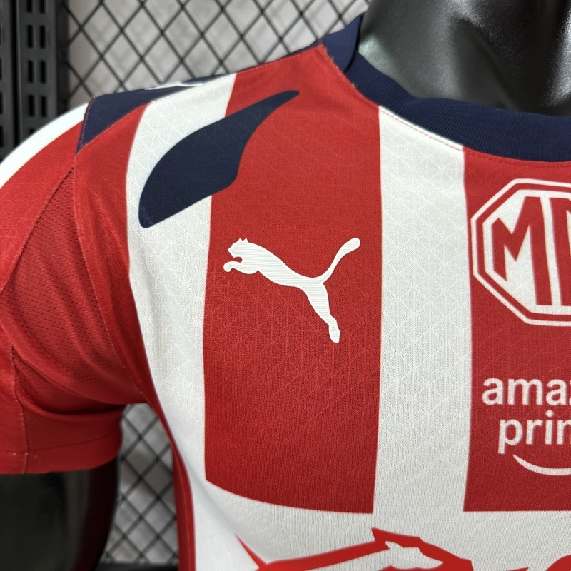 Player 205-26 Chivas Home football jersey