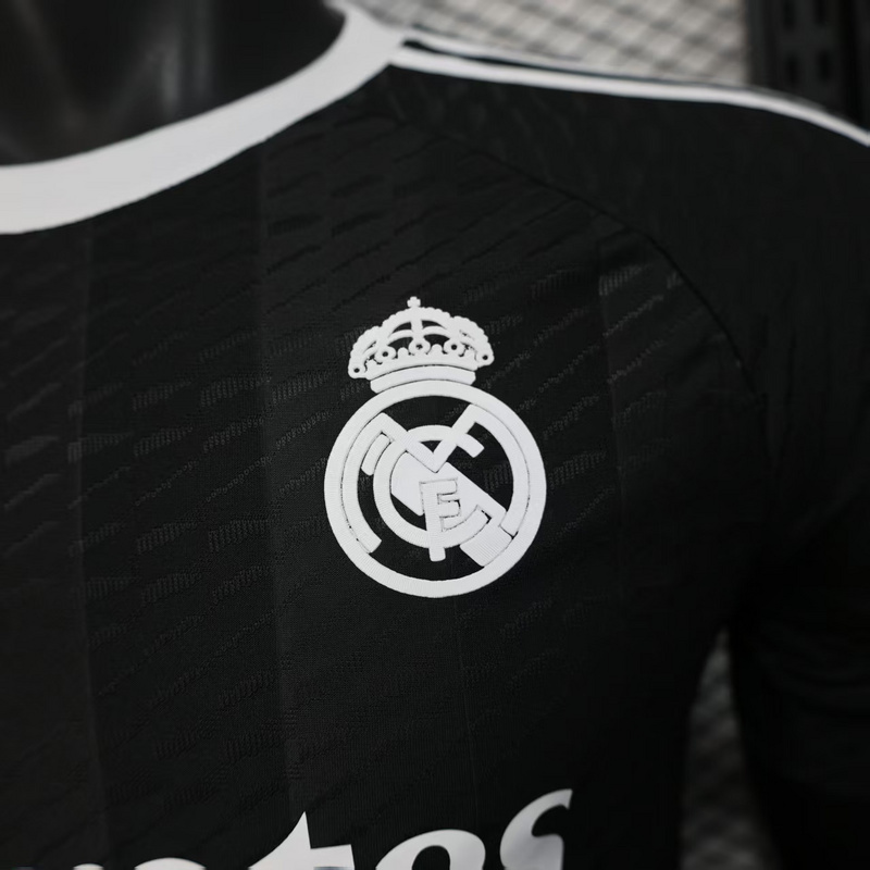 Player 2025-26 Real Madrid goalkeeper black Football jersey