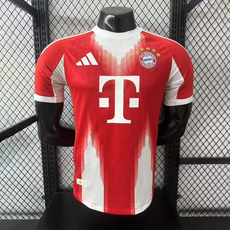 Player 2025-26 Bayern Munchen Home Football jersey