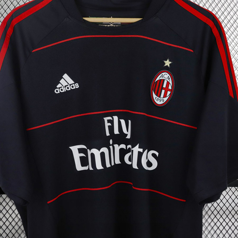 Retro 2010-11 AC Milan Away IBRAHIMOVIC ZAMBROTTA KAKA MALDINI RONALDINHO BECKHAM PIRLO Football jersey retro