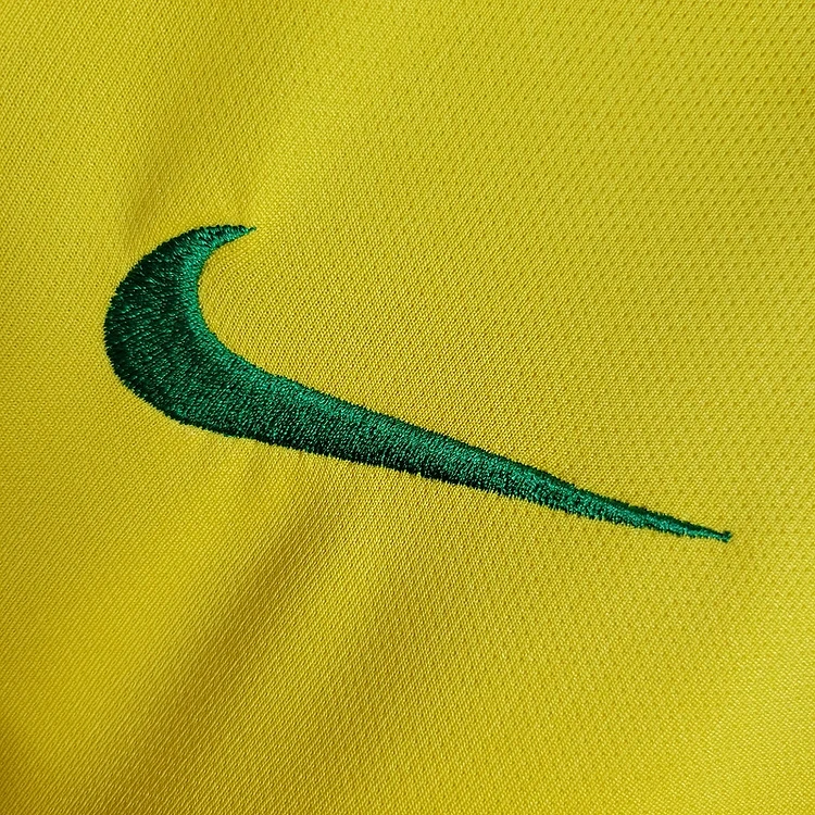 Retro 2006 Brazil home retro RONALDO Ronaldinho KAKA R.CARLOS CAFU ROBINHO Football jersey