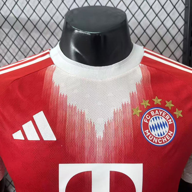 Player 2025-26 Bayern Munchen Home Football jersey