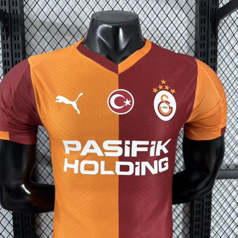 Player 2025-26 Galatasaray Home Football jersey