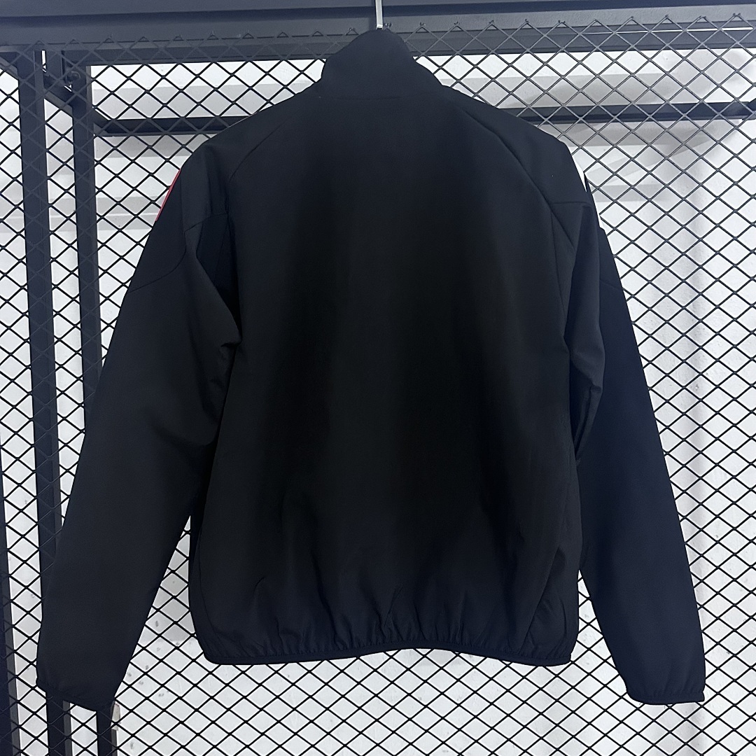 Windbreaker Ajax