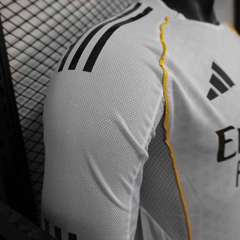 player 2025-26 Real Madrid Home Long sleeves Football jersey