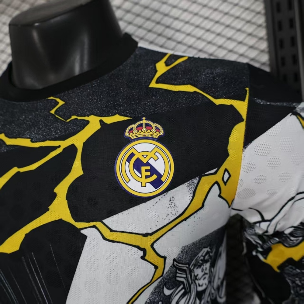 Player 2025-26 Real Madrid Marvel collaboration edition Long sleeves Football jersey