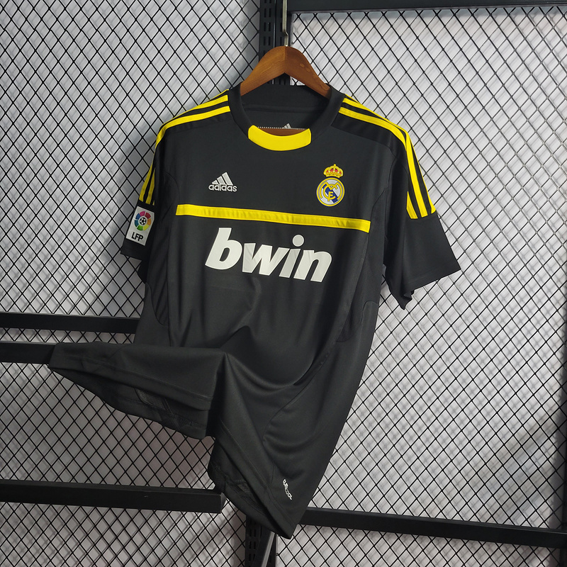 Retro 2011-12 Goalkeeper Real Madrid Goalkeeper  I. Casillas #1 Football jersey retro