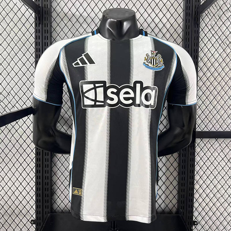 Player 2025-26 Newcastle Home Football jersey