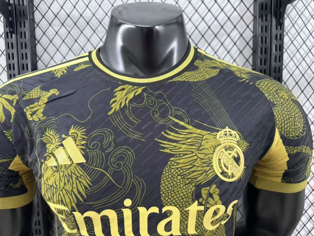 Player Edition 2025-26 Real Madrid Special Edition  Football jersey MODRIC VINI JR. BELLINGHAM CARVAJAL