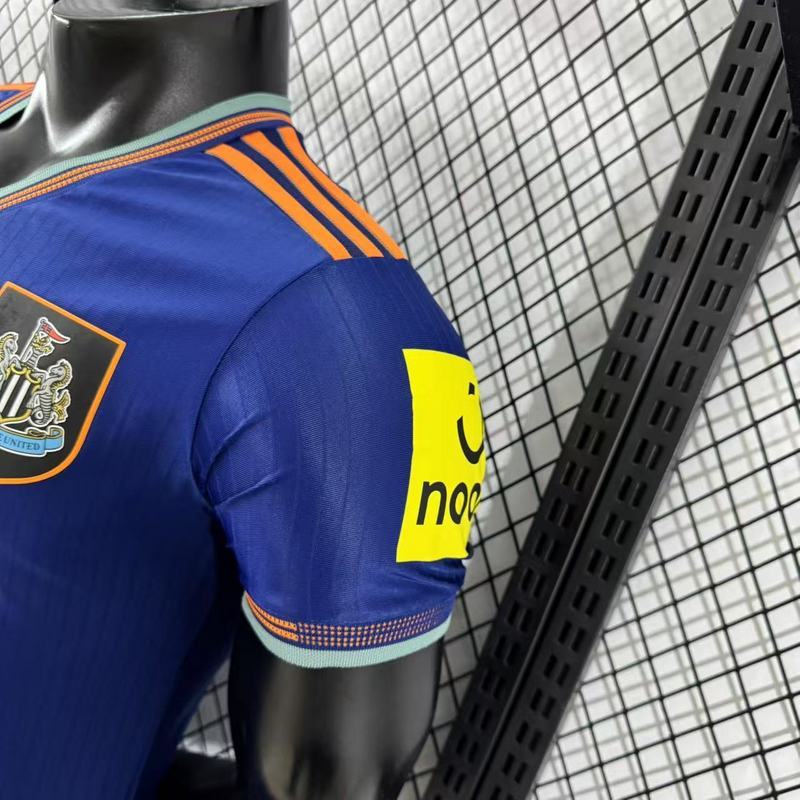 Player 2025-26 Newcastle United 2 Away Football jersey