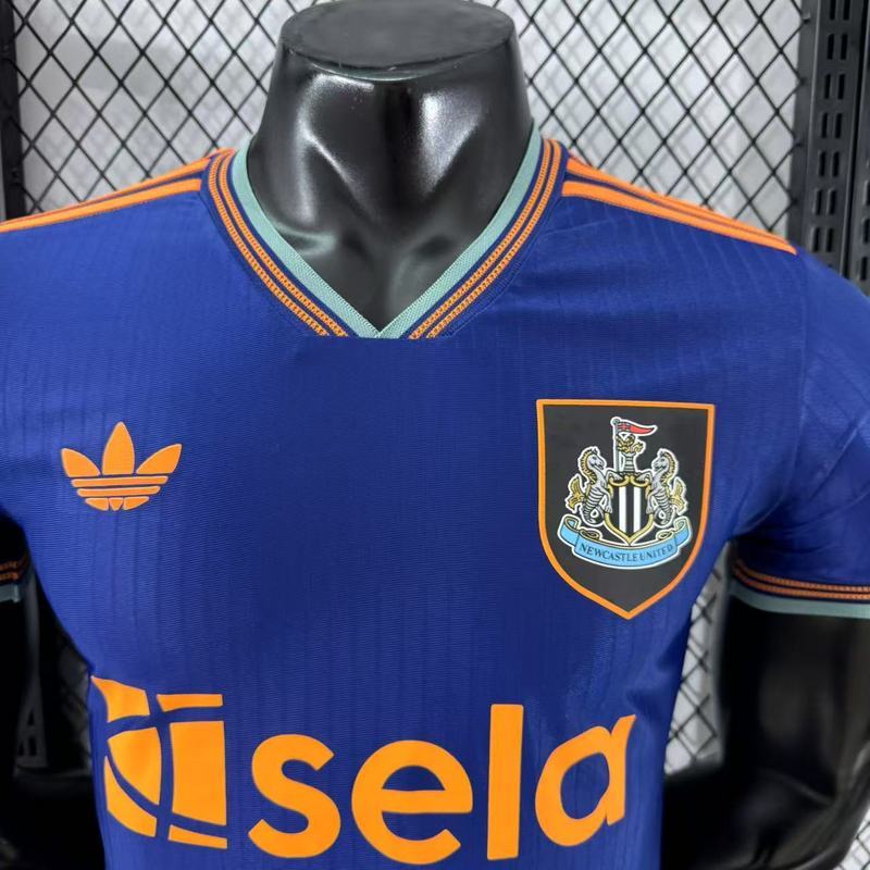 Player 2025-26 Newcastle United 2 Away Football jersey