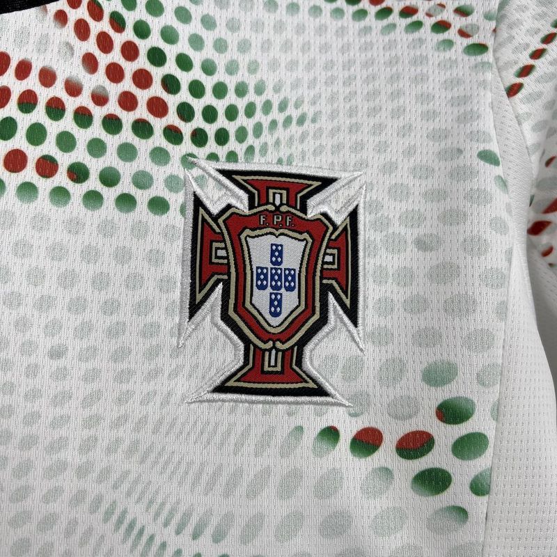Women's 2025-26 Portugal Away Football jersey