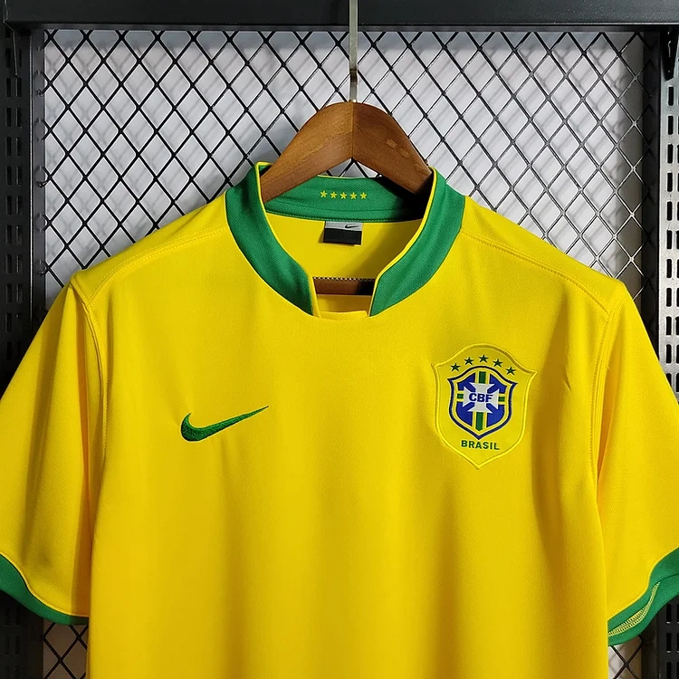 Retro 2006 Brazil home retro RONALDO Ronaldinho KAKA R.CARLOS CAFU ROBINHO Football jersey