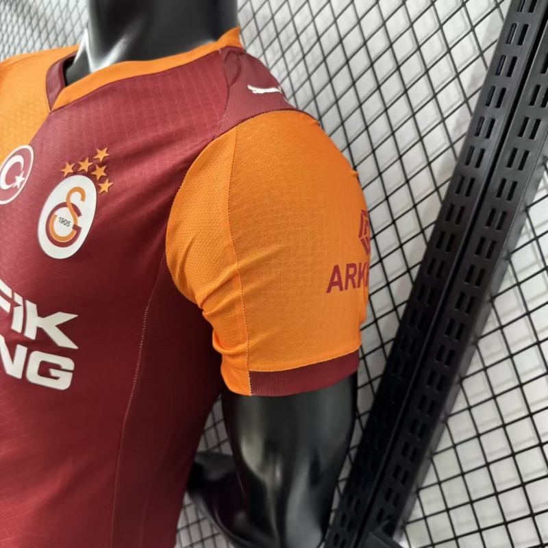 Player 2025-26 Galatasaray Home Football jersey