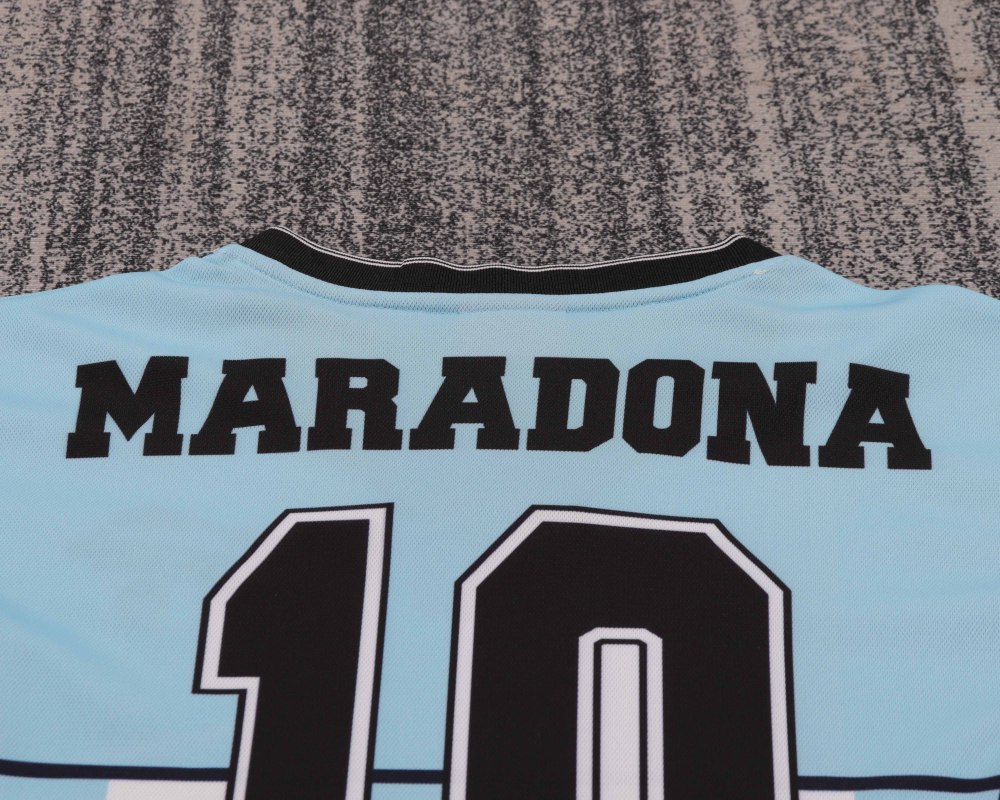 2001 Argentina Retro Maradona Commemorative Edition