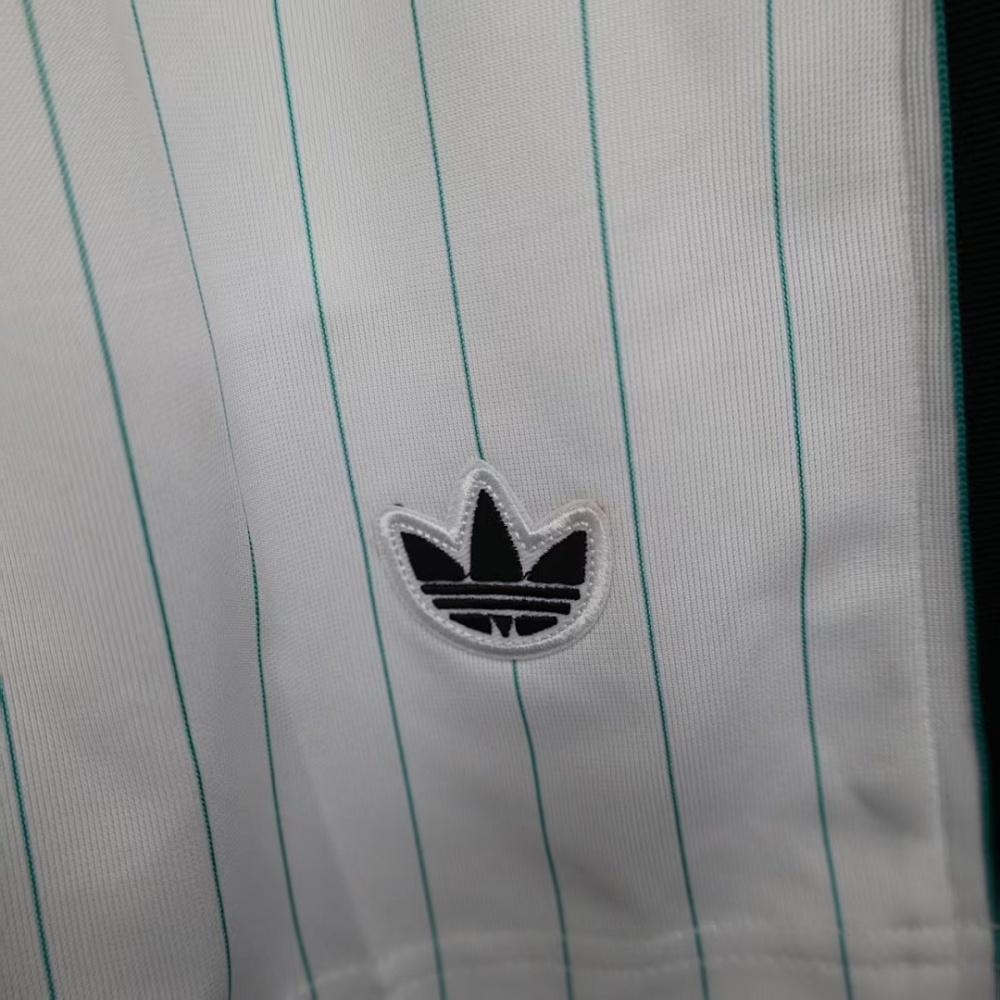 Player 2025-26 shorts Liverpool shorts