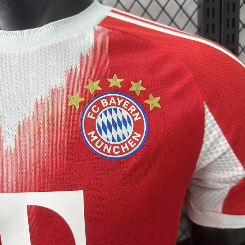 Player 2025-26 Bayern Munchen Home Football jersey