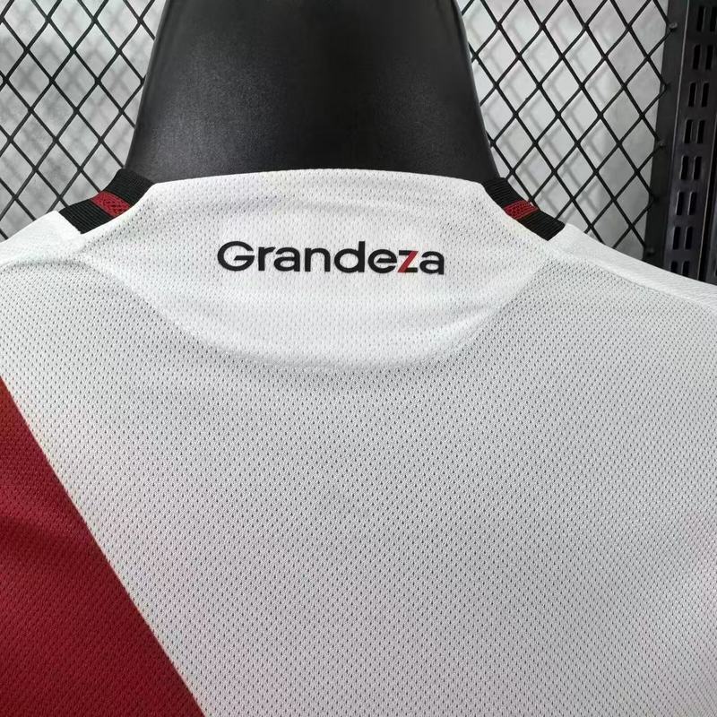 Player 2025-26 River Plate Home Long Sleev Football jersey
