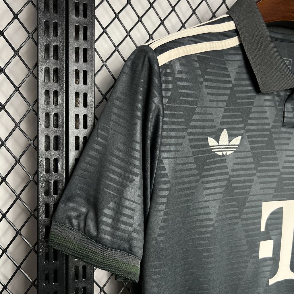 2024-25 Bayern Munich Oktoberfest football jersey