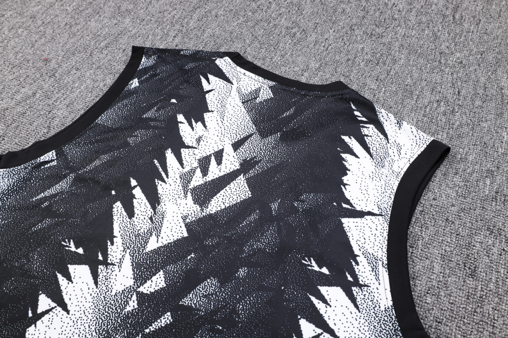 23-24 season Juventus black training vest set