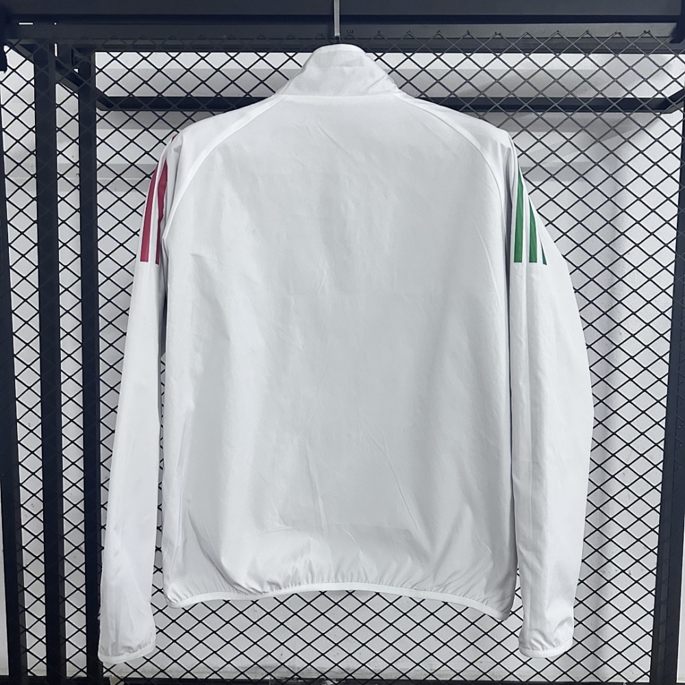 Windbreaker Italy