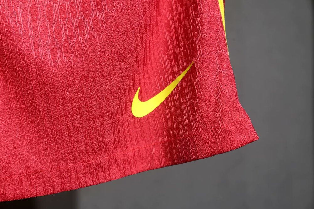 Player 2024-25 Shorts liverpool