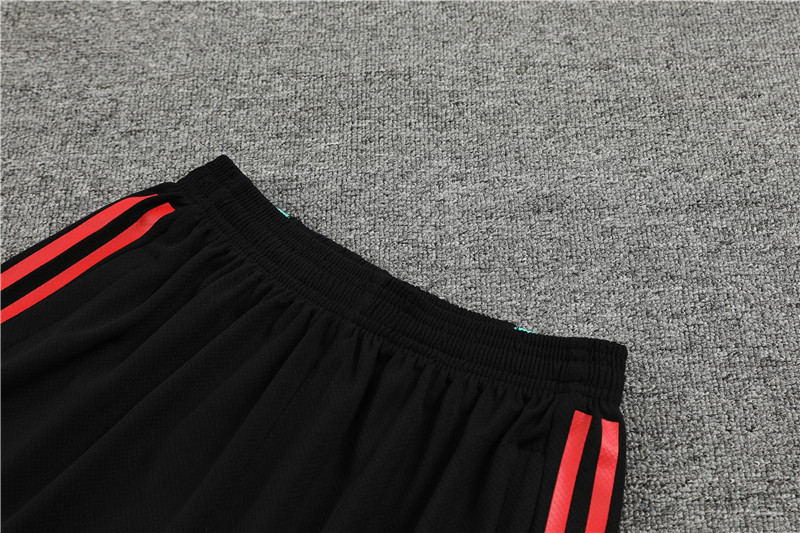 23-24 Manchester United short-sleeved training suit