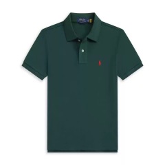 Dark green，