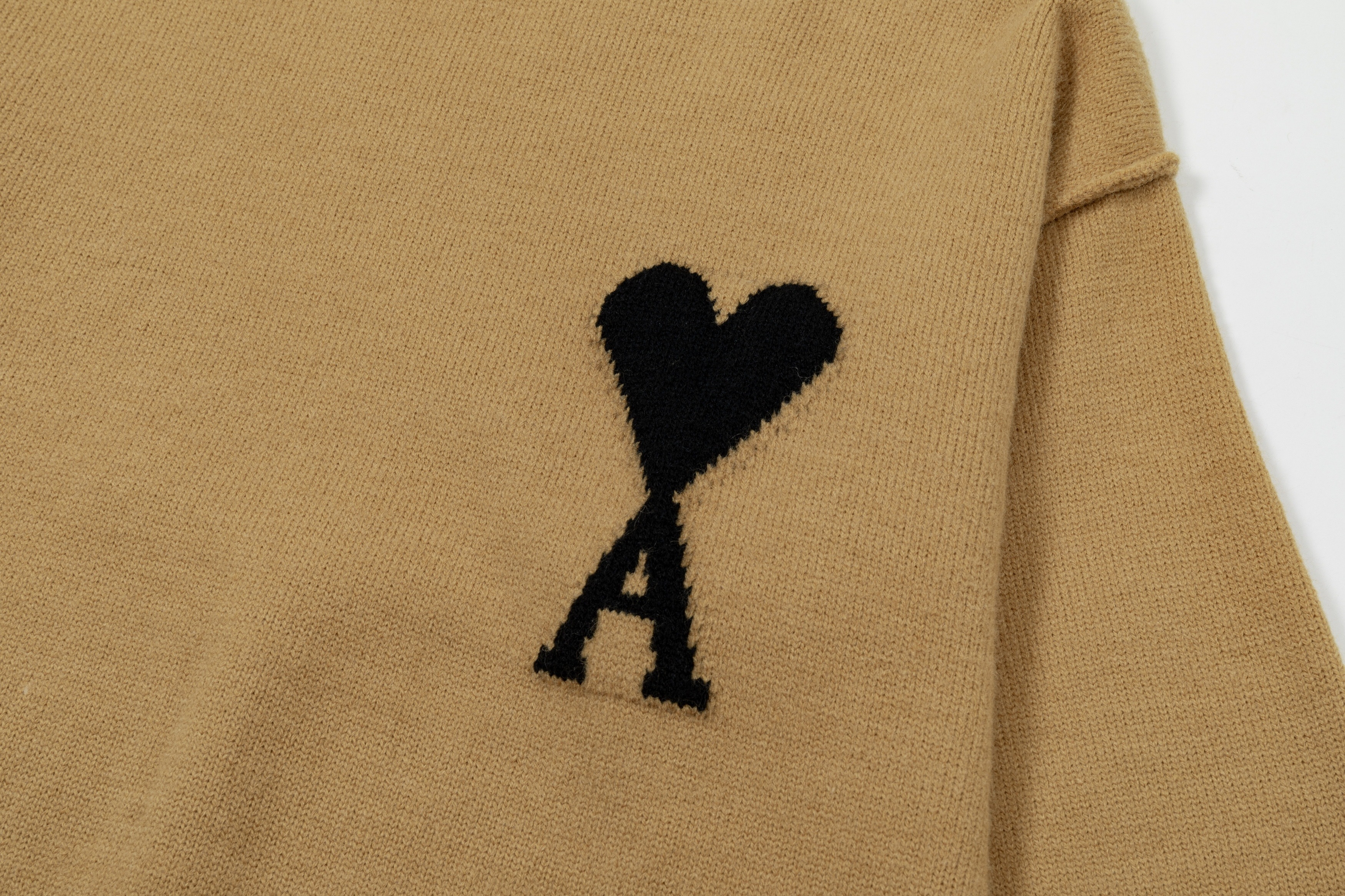 ami Unisex Sweater #AM-005