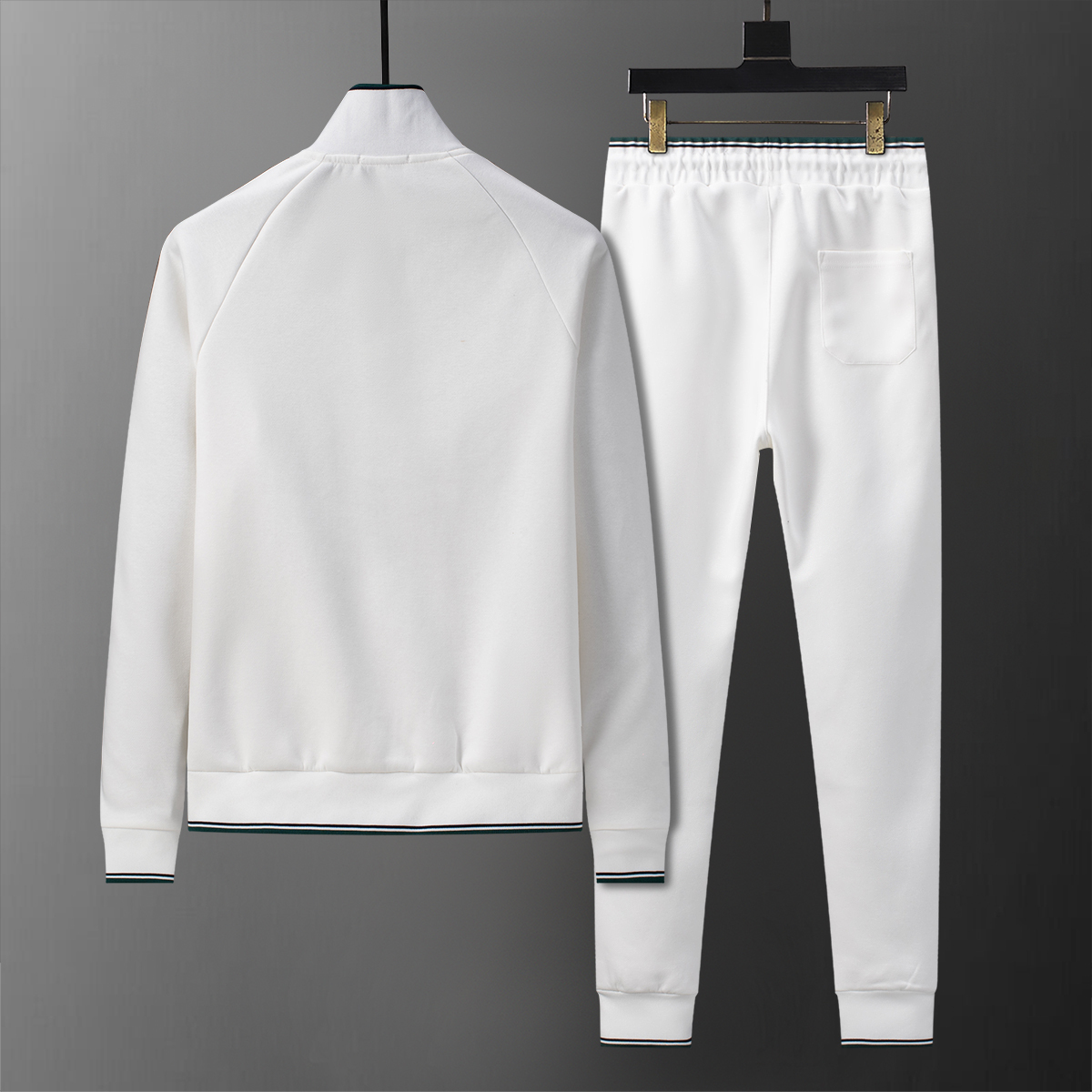 Burberry Men's Tracksuit BU-017