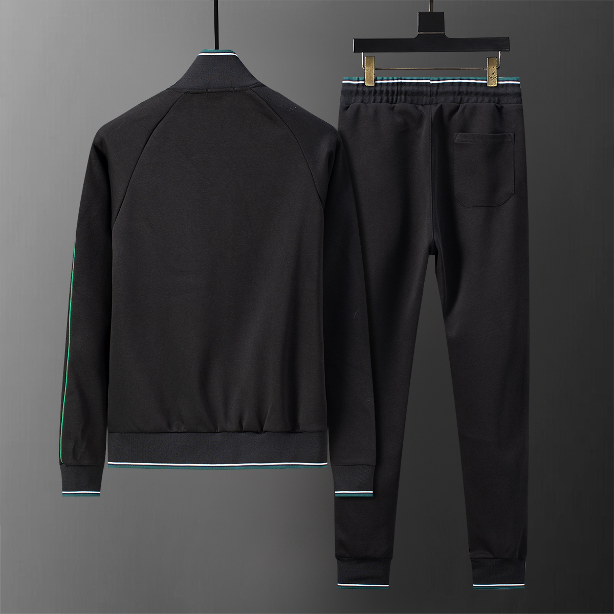 Burberry Men's Tracksuit BU-017