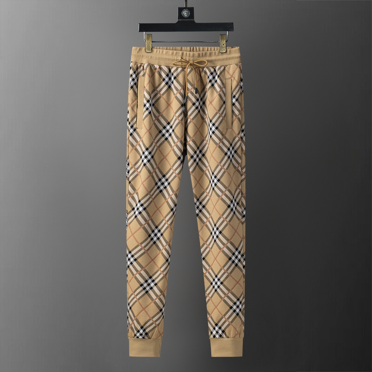Burberry Men's Tracksuit BU-016