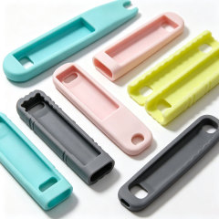 Custom Molded Rubber Processing Parts for Grooming Tool Pet Bath Brush