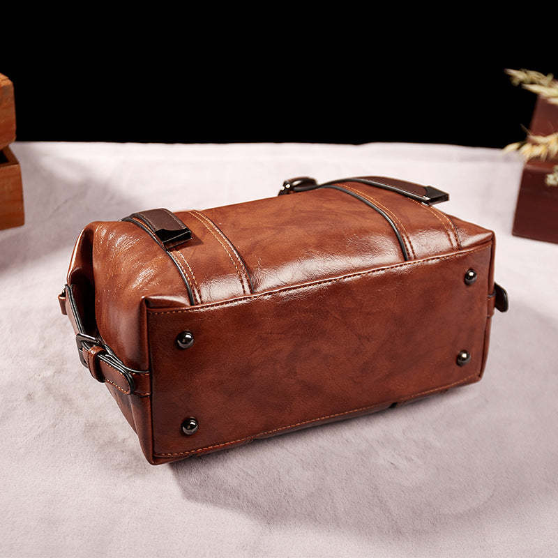 Fashionable Retro Paulie Handbag Shoulder Bag with Leather Composite Material