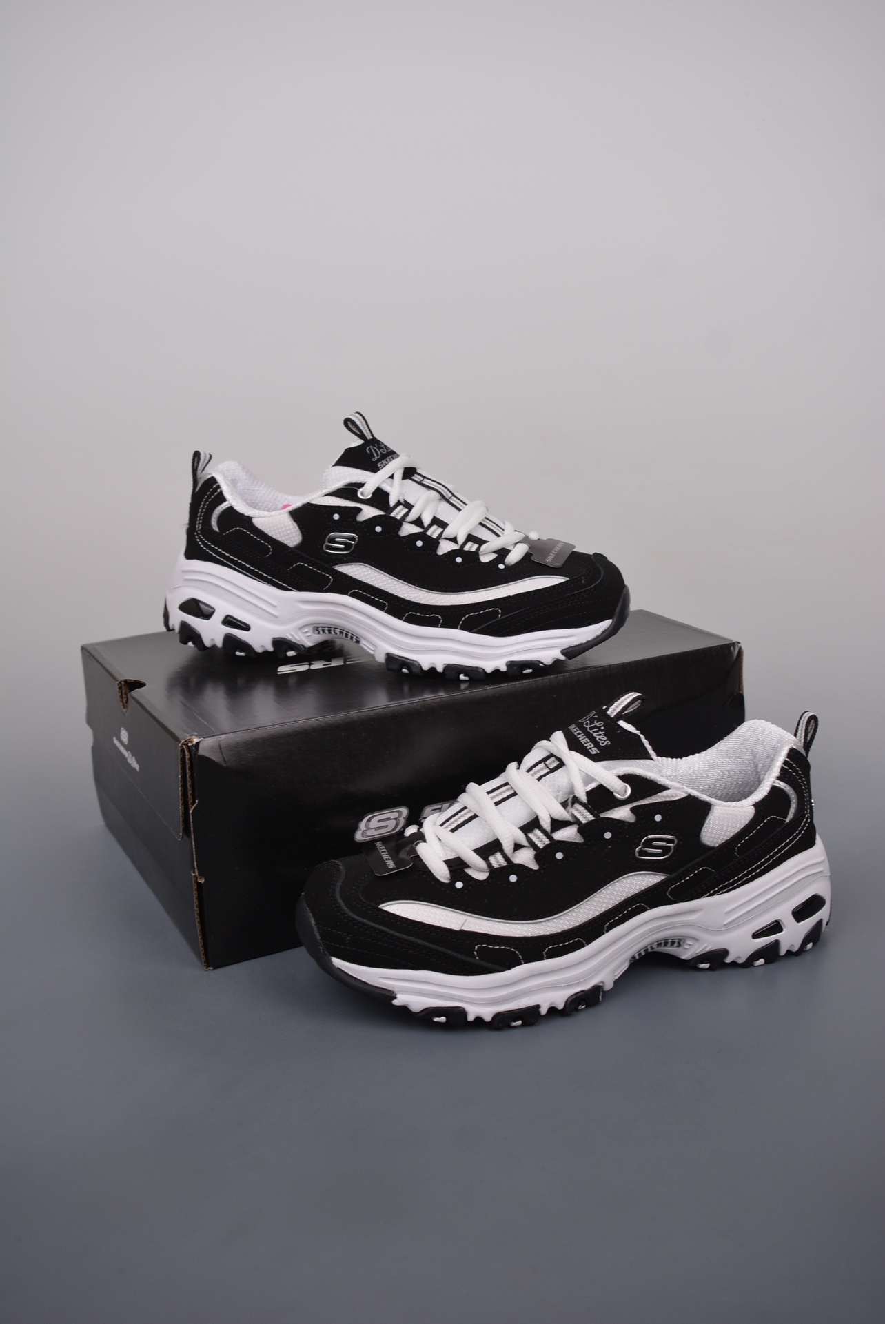 Skechers