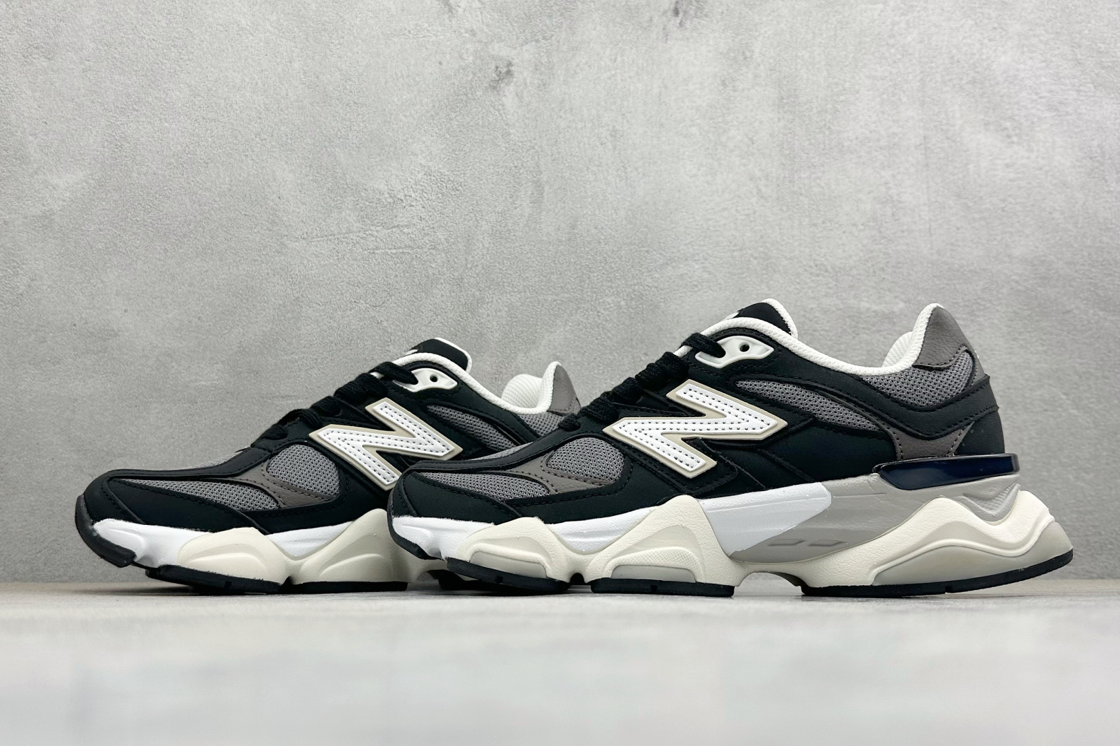 New Balance NB 9060