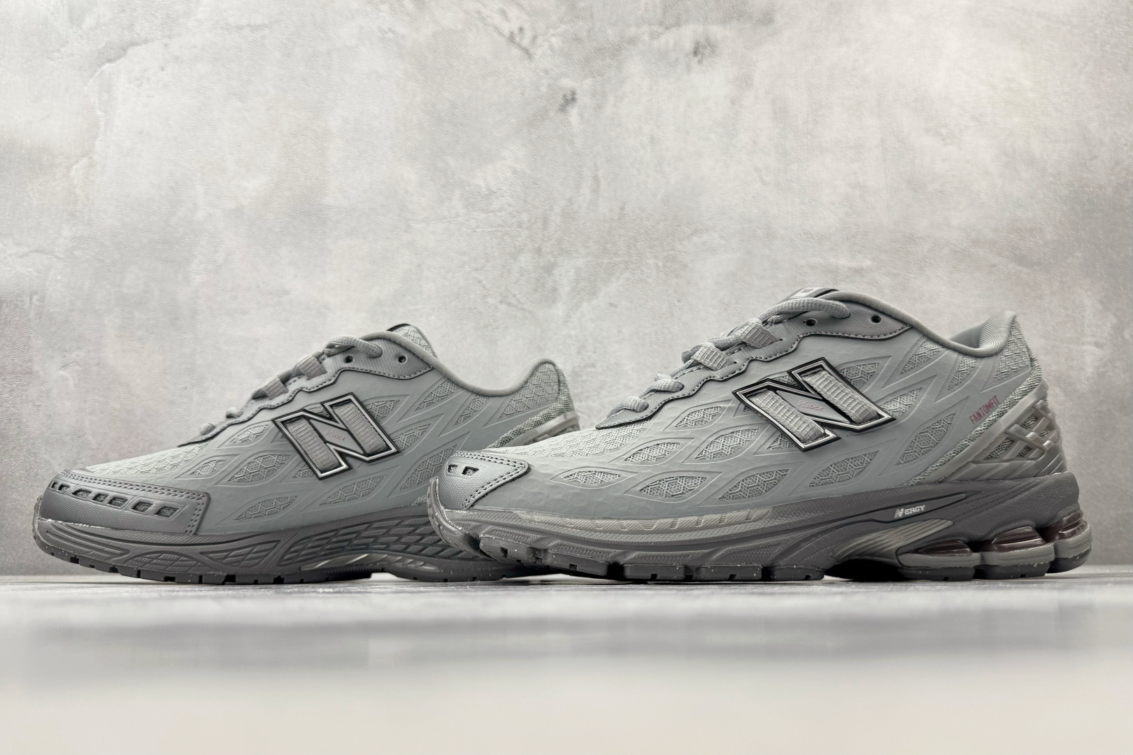 New Balance 1906WW